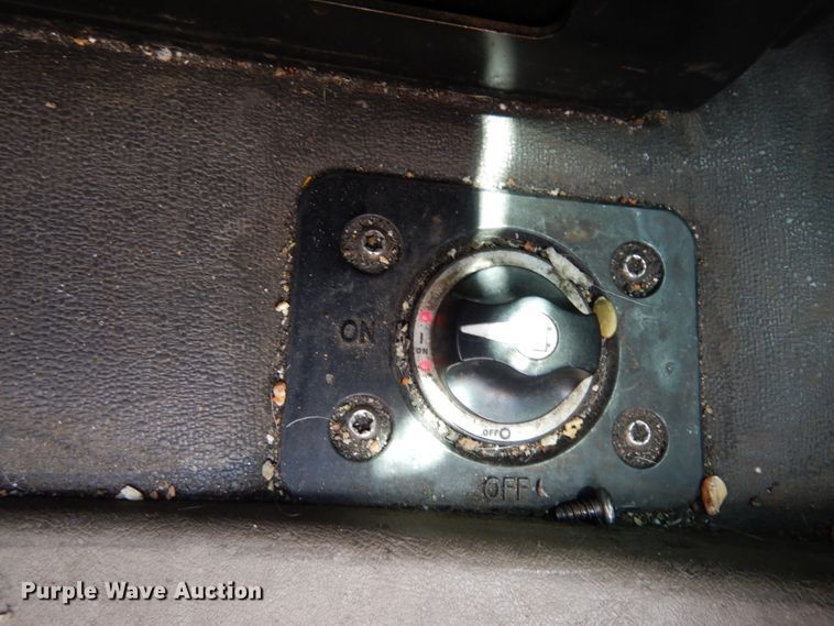 image for item DC2089 2018 Freightliner Cascadia 125  semi truck