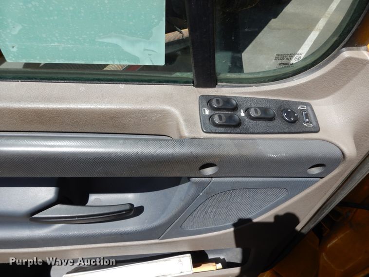 image for item DC2089 2018 Freightliner Cascadia 125  semi truck