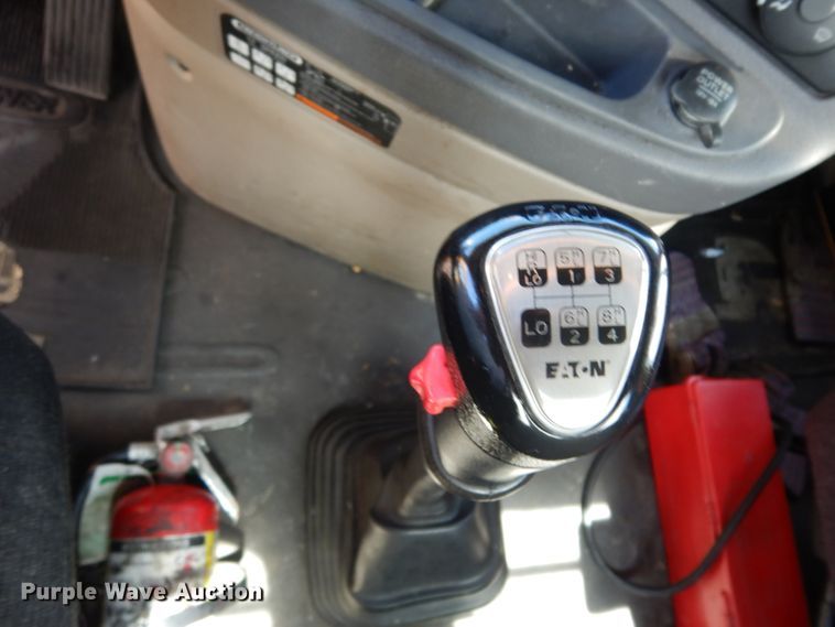 image for item DC2089 2018 Freightliner Cascadia 125  semi truck