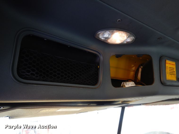 image for item DC2089 2018 Freightliner Cascadia 125  semi truck