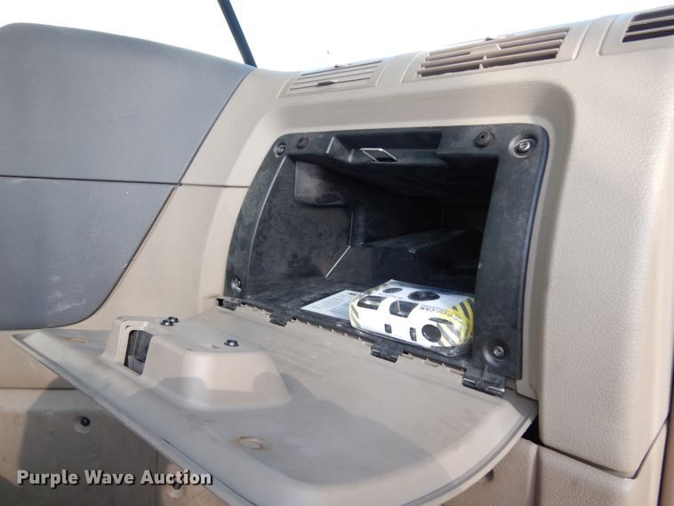 image for item DC2089 2018 Freightliner Cascadia 125  semi truck