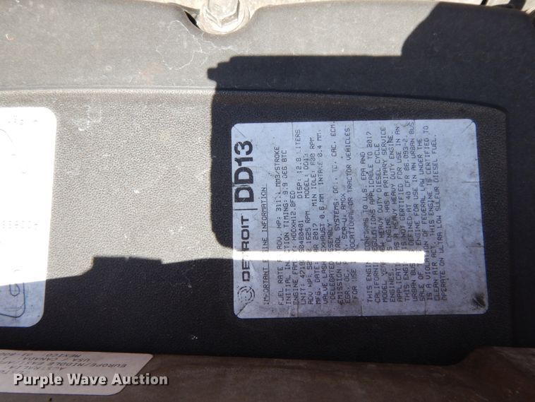 image for item DC2089 2018 Freightliner Cascadia 125  semi truck