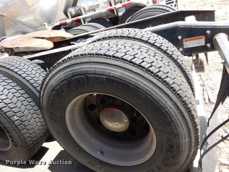 image for item DC2089 2018 Freightliner Cascadia 125  semi truck