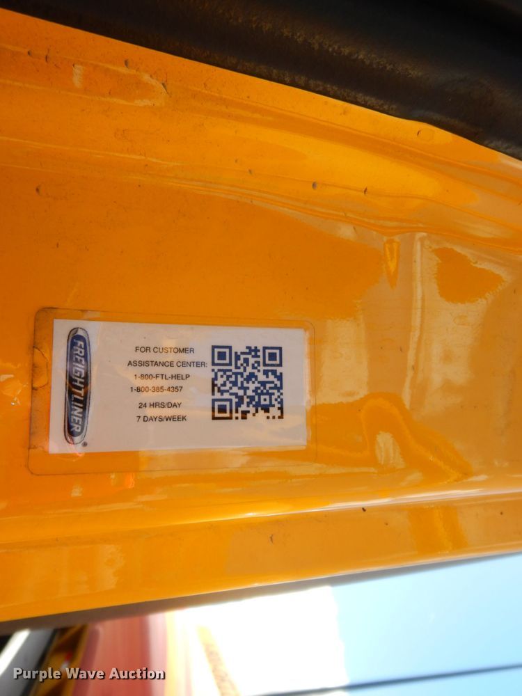 image for item DC2089 2018 Freightliner Cascadia 125  semi truck