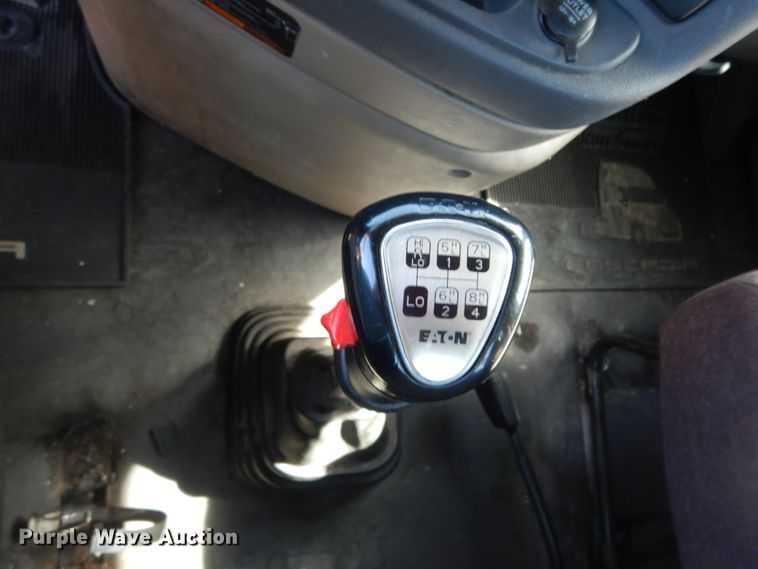 image for item DC2090 2018 Freightliner Cascadia 125  semi truck