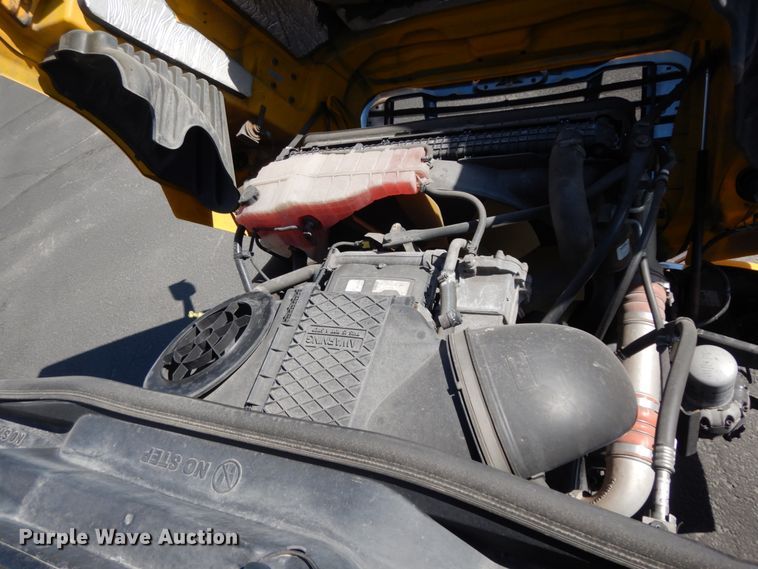 image for item DC2090 2018 Freightliner Cascadia 125  semi truck