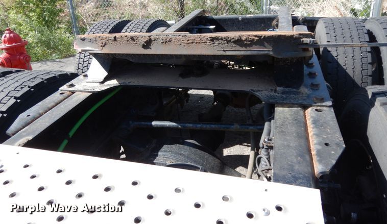 image for item DC2090 2018 Freightliner Cascadia 125  semi truck