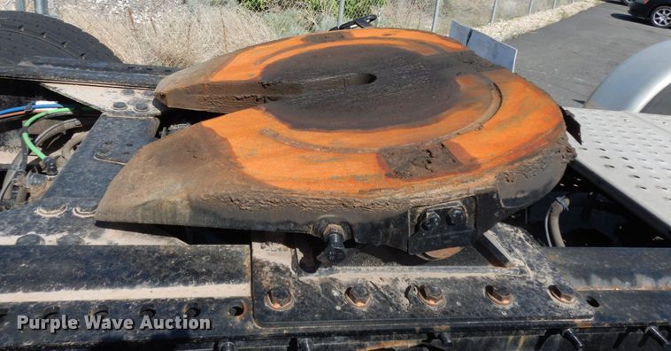 image for item DC2090 2018 Freightliner Cascadia 125  semi truck