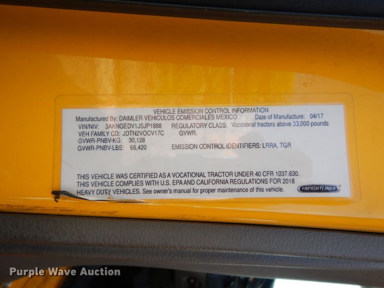 image for item DC2090 2018 Freightliner Cascadia 125  semi truck