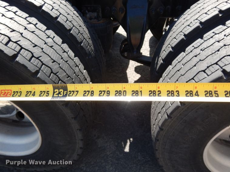 image for item DC2090 2018 Freightliner Cascadia 125  semi truck