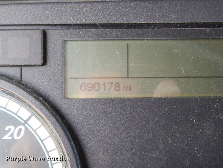 image for item DC2091 2016 Freightliner Cascadia 125  semi truck