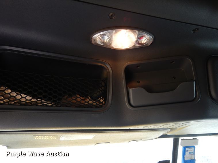 image for item DC2091 2016 Freightliner Cascadia 125  semi truck