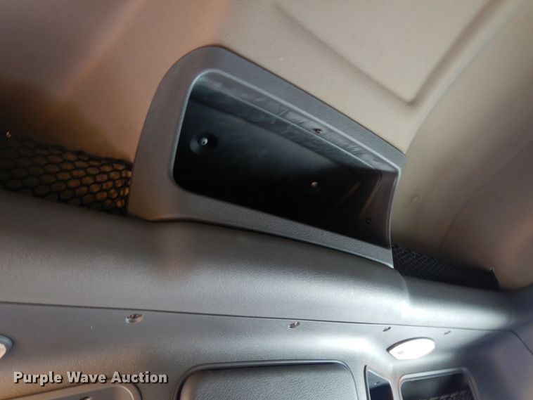 image for item DC2091 2016 Freightliner Cascadia 125  semi truck