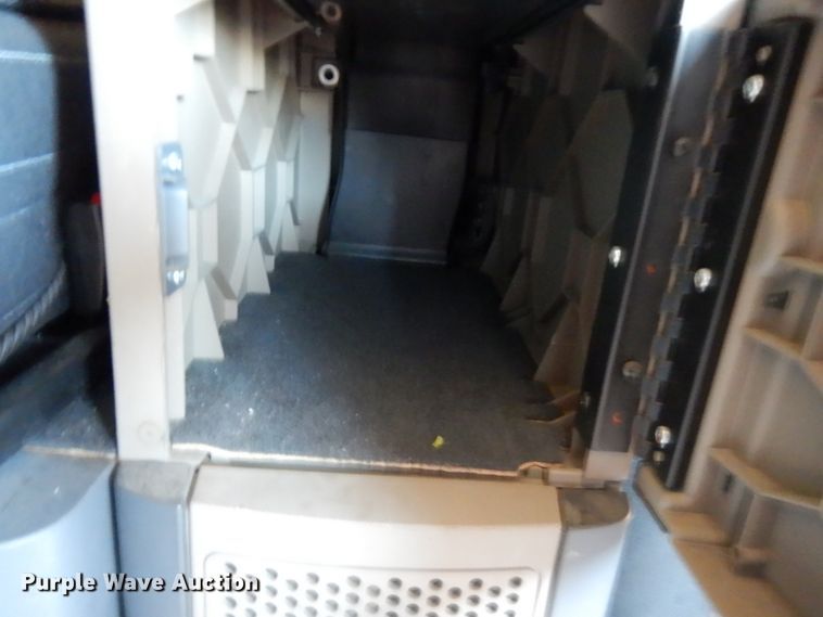 image for item DC2091 2016 Freightliner Cascadia 125  semi truck