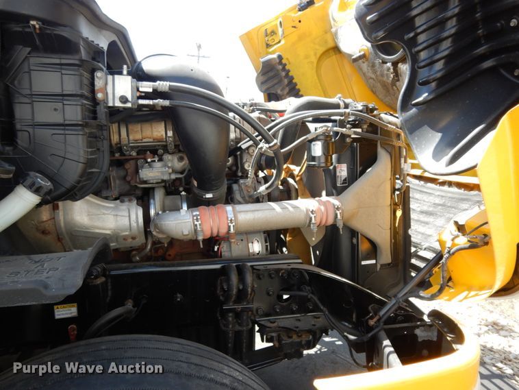 image for item DC2091 2016 Freightliner Cascadia 125  semi truck