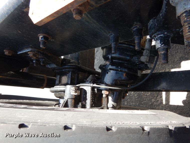 image for item DC2091 2016 Freightliner Cascadia 125  semi truck