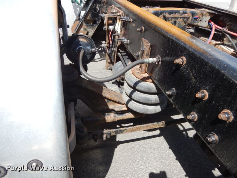 image for item DC2091 2016 Freightliner Cascadia 125  semi truck