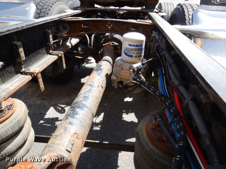 image for item DC2091 2016 Freightliner Cascadia 125  semi truck