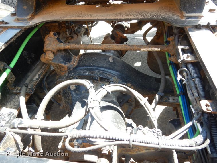 image for item DC2091 2016 Freightliner Cascadia 125  semi truck