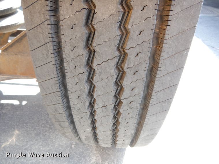 image for item DC2091 2016 Freightliner Cascadia 125  semi truck