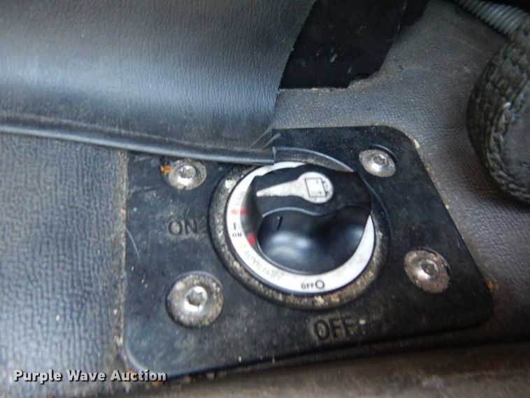 image for item DC2092 2018 Freightliner Cascadia 125  semi truck