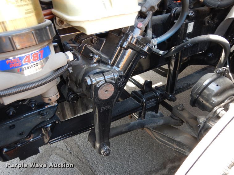 image for item DC2092 2018 Freightliner Cascadia 125  semi truck