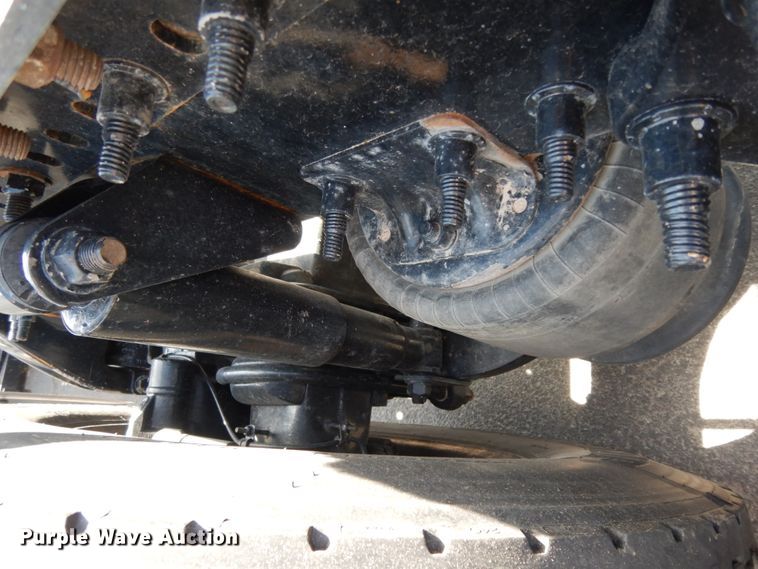 image for item DC2092 2018 Freightliner Cascadia 125  semi truck