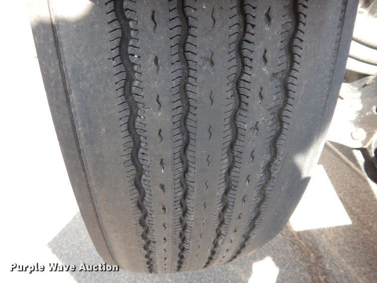 image for item DC2092 2018 Freightliner Cascadia 125  semi truck