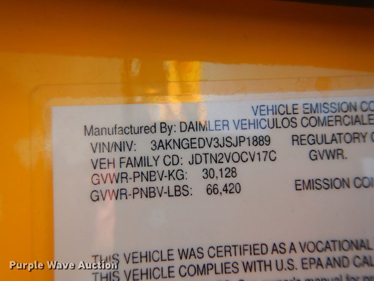 image for item DC2092 2018 Freightliner Cascadia 125  semi truck