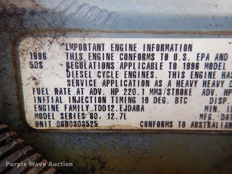 image for item DF6793 1997 Freightliner FLD120  semi truck