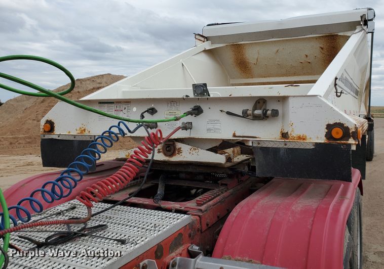 image for item DI4801 2003 Midland MG40TC2000  bottom dump trailer