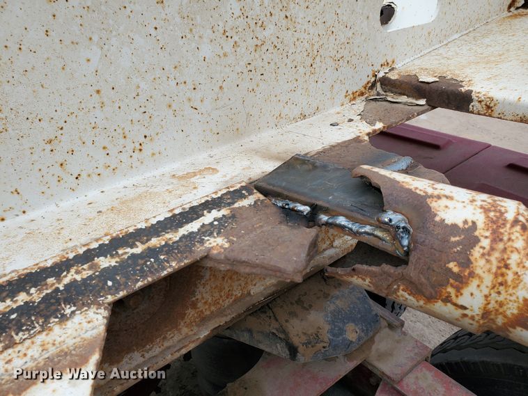 image for item DI4801 2003 Midland MG40TC2000  bottom dump trailer