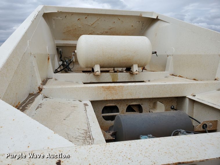 image for item DI4801 2003 Midland MG40TC2000  bottom dump trailer