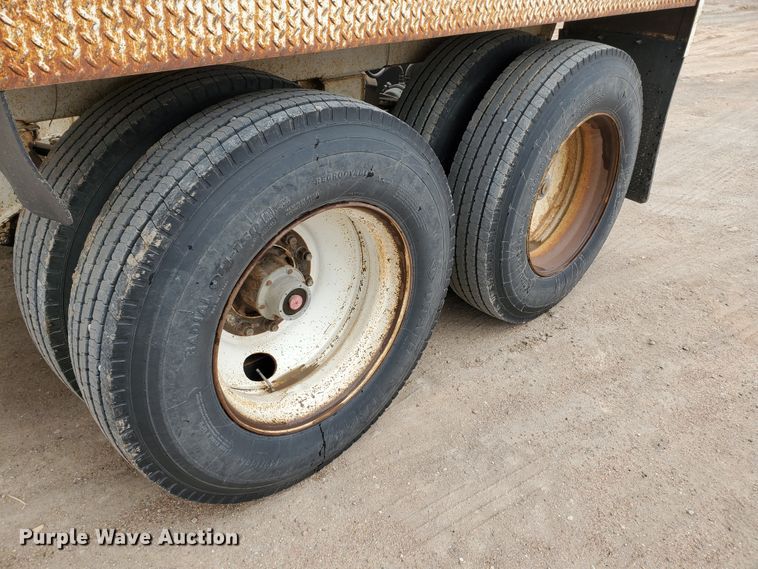 image for item DI4801 2003 Midland MG40TC2000  bottom dump trailer