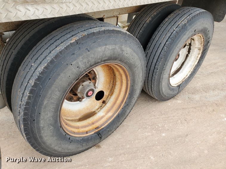 image for item DI4801 2003 Midland MG40TC2000  bottom dump trailer