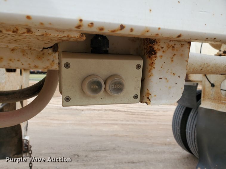 image for item DI4801 2003 Midland MG40TC2000  bottom dump trailer