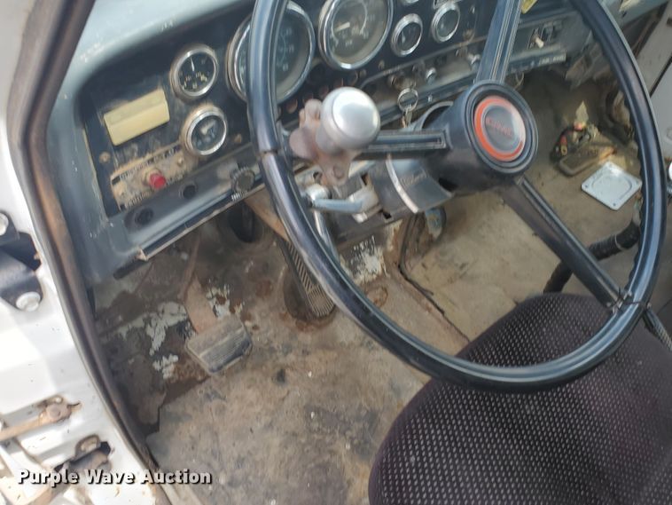 image for item DI5138 1984 GMC Brigadier  dump truck