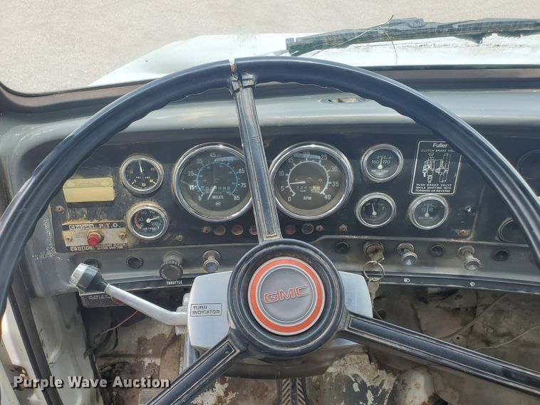 image for item DI5138 1984 GMC Brigadier  dump truck