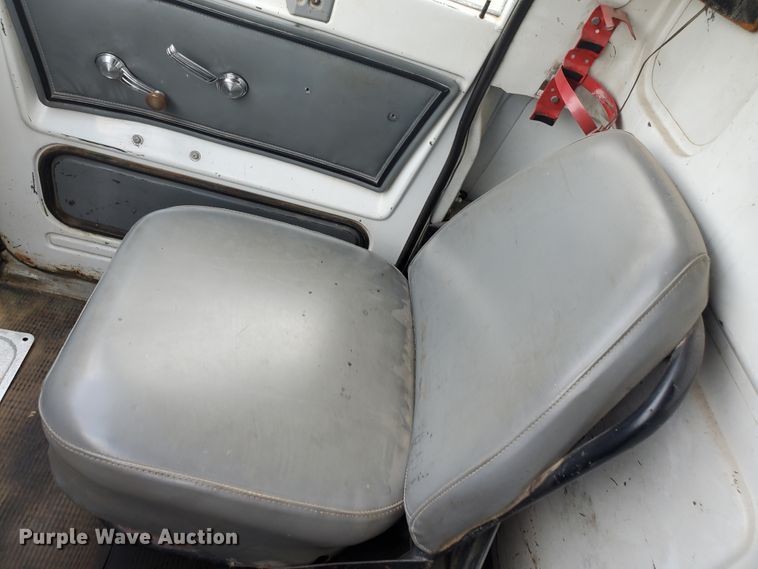 image for item DI5138 1984 GMC Brigadier  dump truck