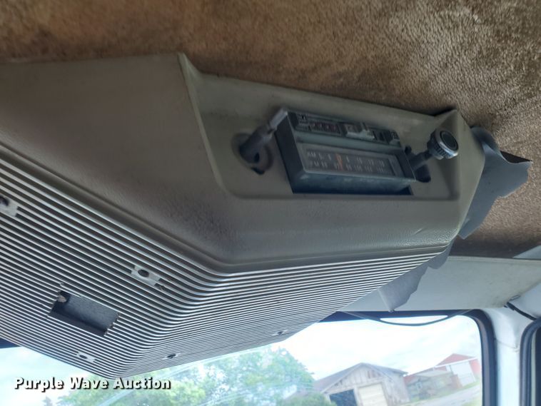 image for item DI5138 1984 GMC Brigadier  dump truck