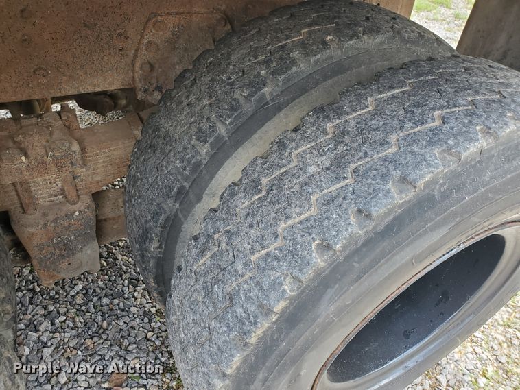 image for item DI5138 1984 GMC Brigadier  dump truck