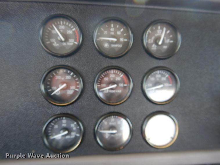 image for item DI5627 2017 Peterbilt 389  semi truck