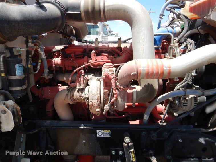 image for item DI5627 2017 Peterbilt 389  semi truck