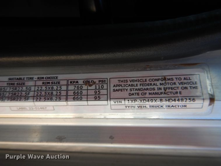 image for item DI5627 2017 Peterbilt 389  semi truck