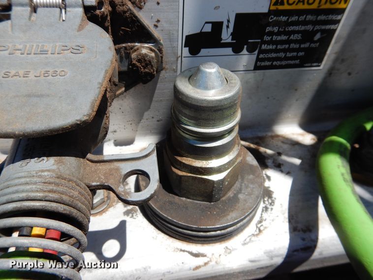 image for item DI5628 2017 Peterbilt 389  semi truck