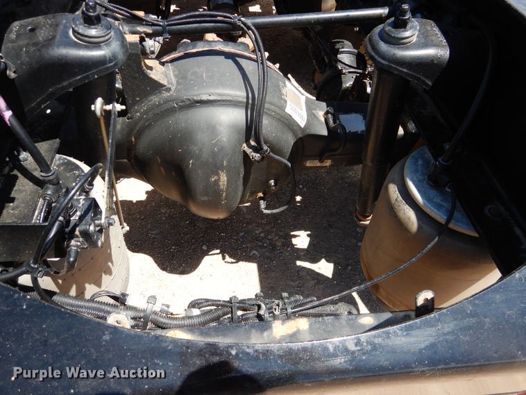 image for item DI5628 2017 Peterbilt 389  semi truck