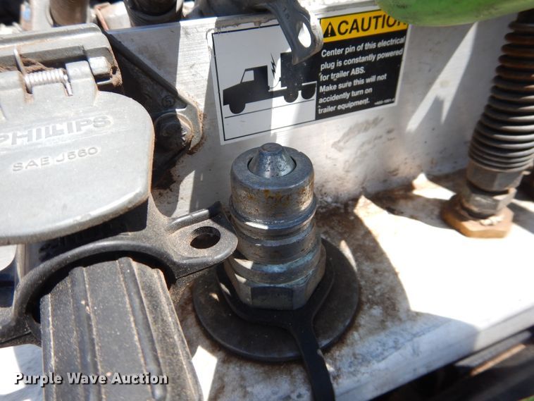 image for item DI5629 2017 Peterbilt 389  semi truck