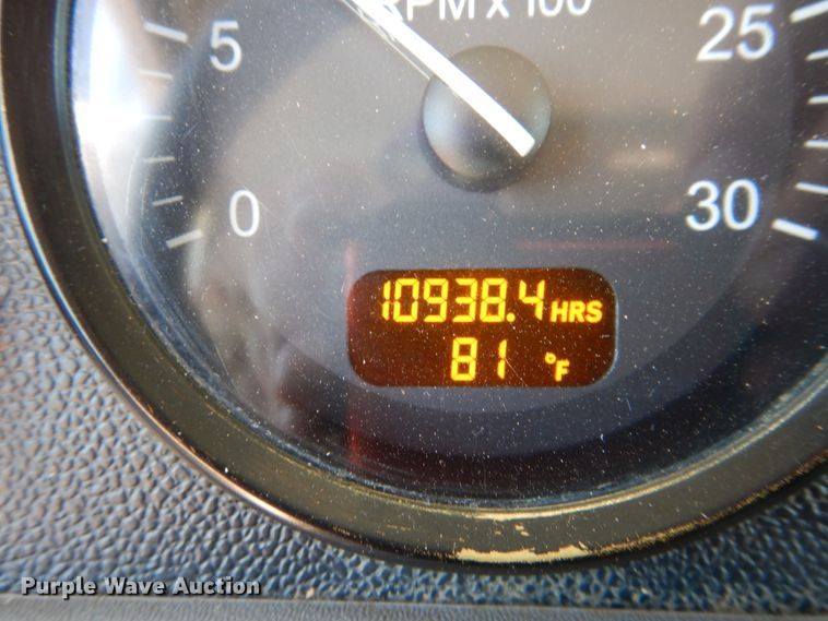 image for item DI5629 2017 Peterbilt 389  semi truck