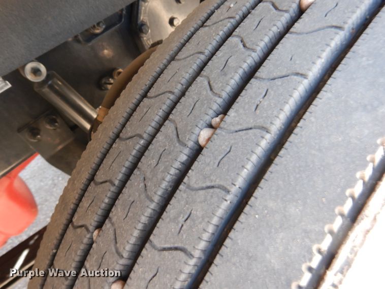 image for item DI5629 2017 Peterbilt 389  semi truck