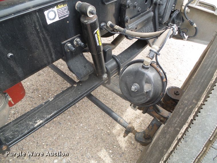 image for item DI5630 2017 Peterbilt 389  semi truck